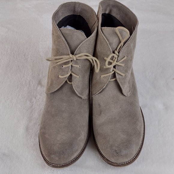 Innue Suede Stacked Heel Lace Up Ankle Boots Bootie Neutral Made in Italy - Picture 7 of 7